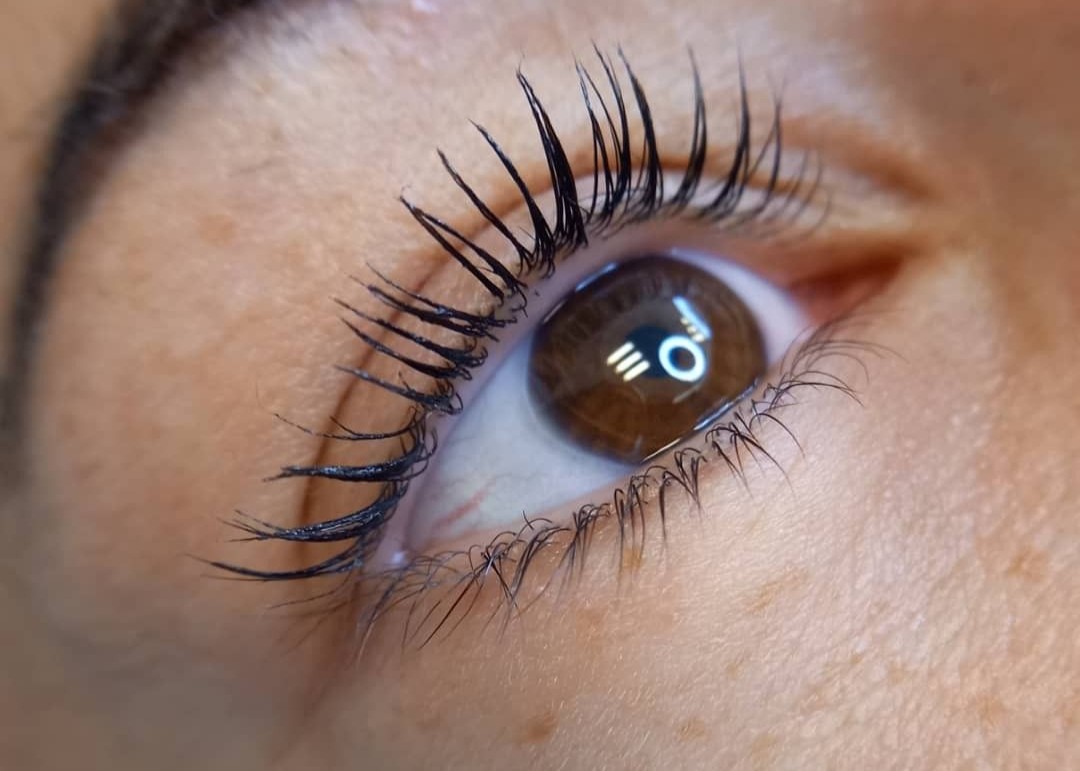 Semi Permanent Mascara